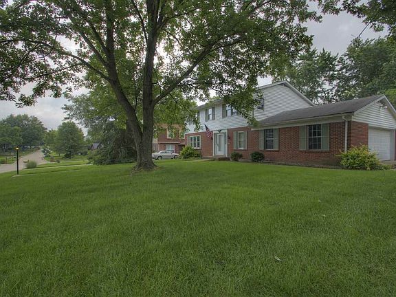 2nd image of 2929 Campus Dr