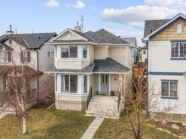 52 S Evansford Rd NW, Calgary, AB T3P 1G8