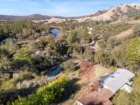 1213 Scott Rd, Lotus, CA 95651