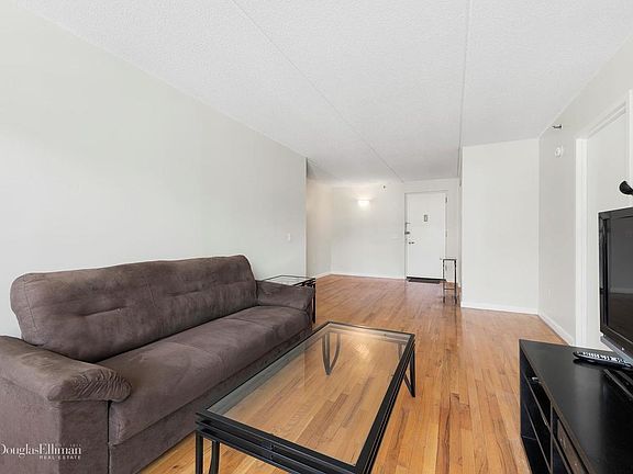 4th image of 1831 Madison Ave APT 3D