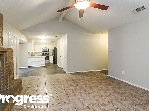 4th image of 749 Parkview Dr