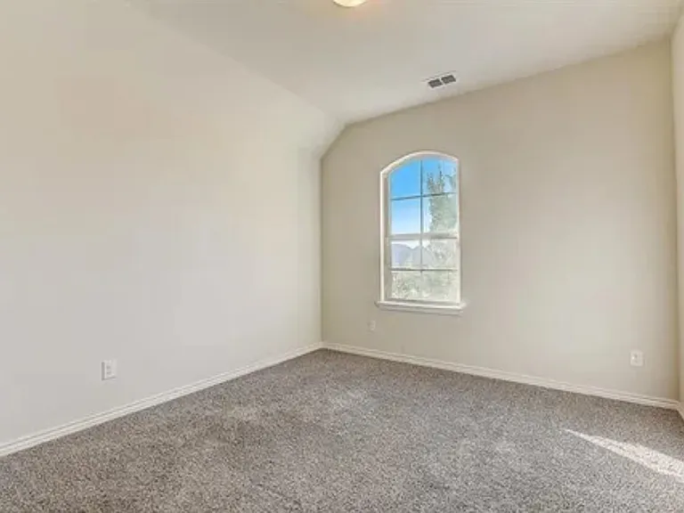 613 Cypress Hill Dr — Photo 9