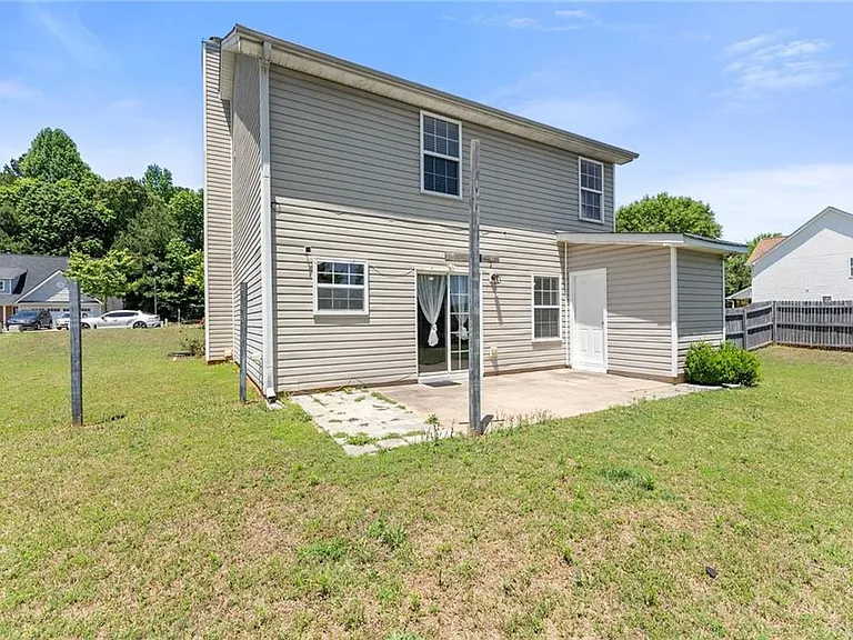 104 Jameston Dr — Photo 26