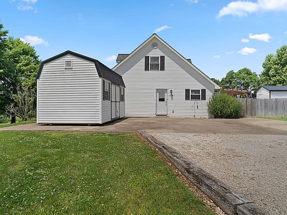 3rd image of 175 Dusty Ln