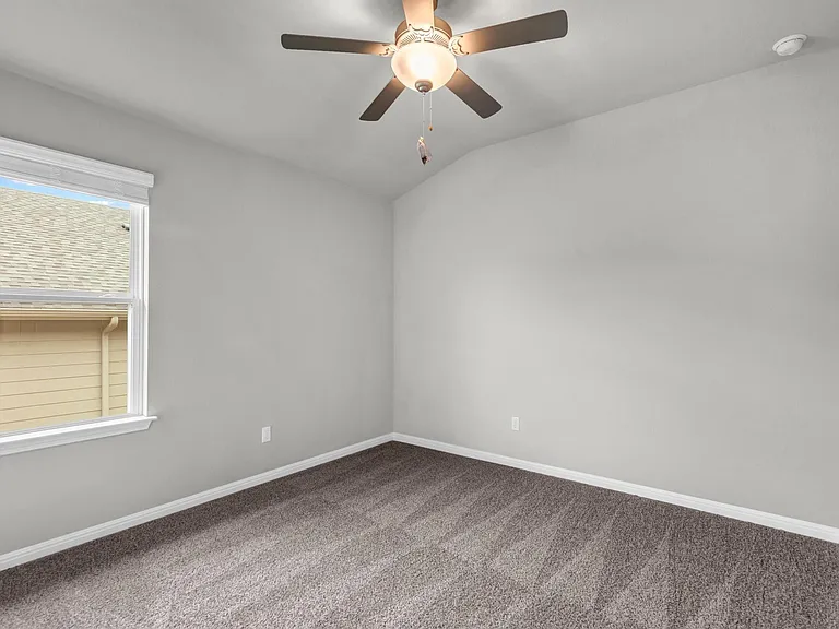 386 El Capitan Loop — Photo 27