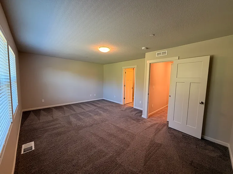 4300 S Laughing Water Cir — Photo 26