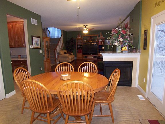 2nd image of 9 Timber Stone Ct
