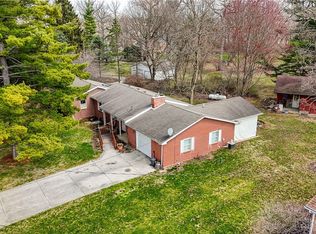 2590 Craig Rd, Springfield, OH 45502