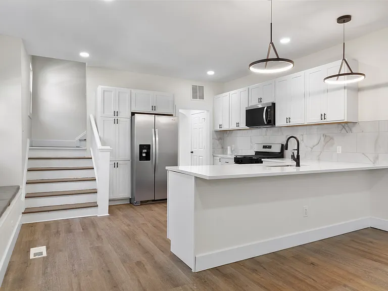 4071 N College Ave #4073 — Photo 8