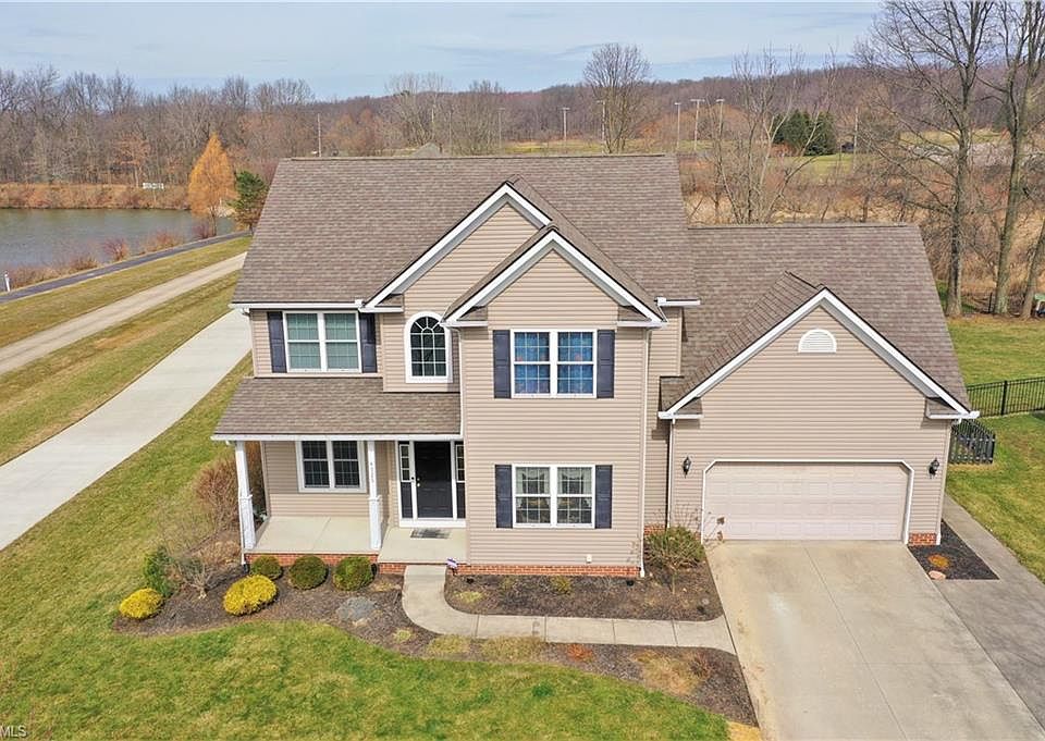 1st image of 4925 Pebblehurst Dr