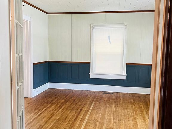 3rd image of 601 S Central Ave