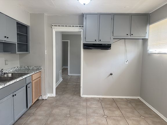 4th image of 1770 Sugarloaf St