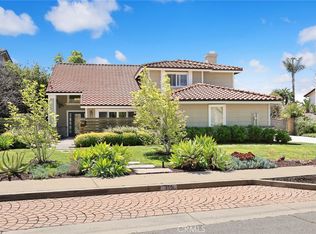312 E Dunbarton Pl, Claremont, CA 91711