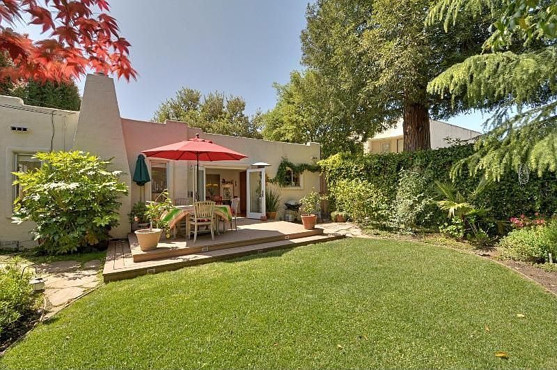 1st image of 400 Pepper Ave