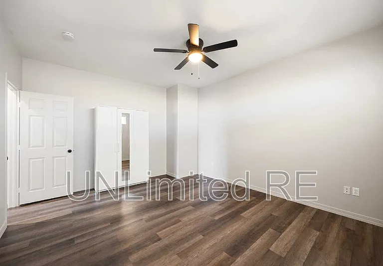 6001 N Tower Ln #A — Photo 12