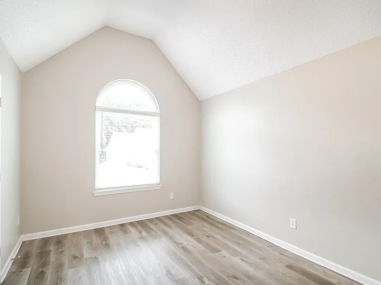 7210 Mahogany Dr — Photo 15