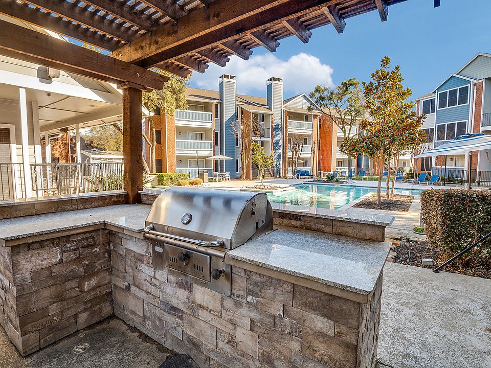 4060-preferred-pl-dallas-tx-75237-2-High-Res-17