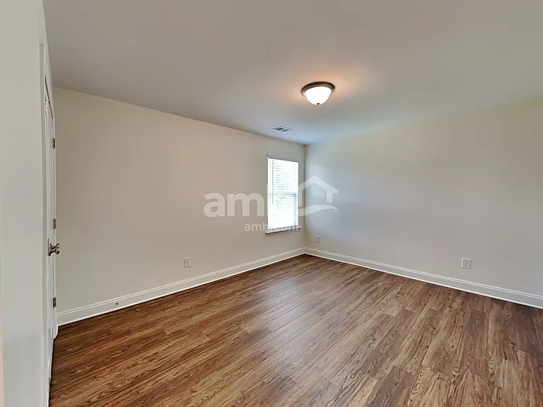 353 Macroom Ct — Photo 21