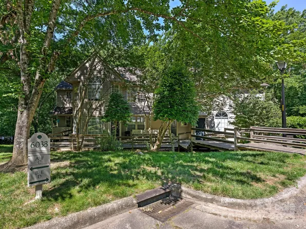 6038 Gray Gate Ln APT F, Charlotte, NC 28210