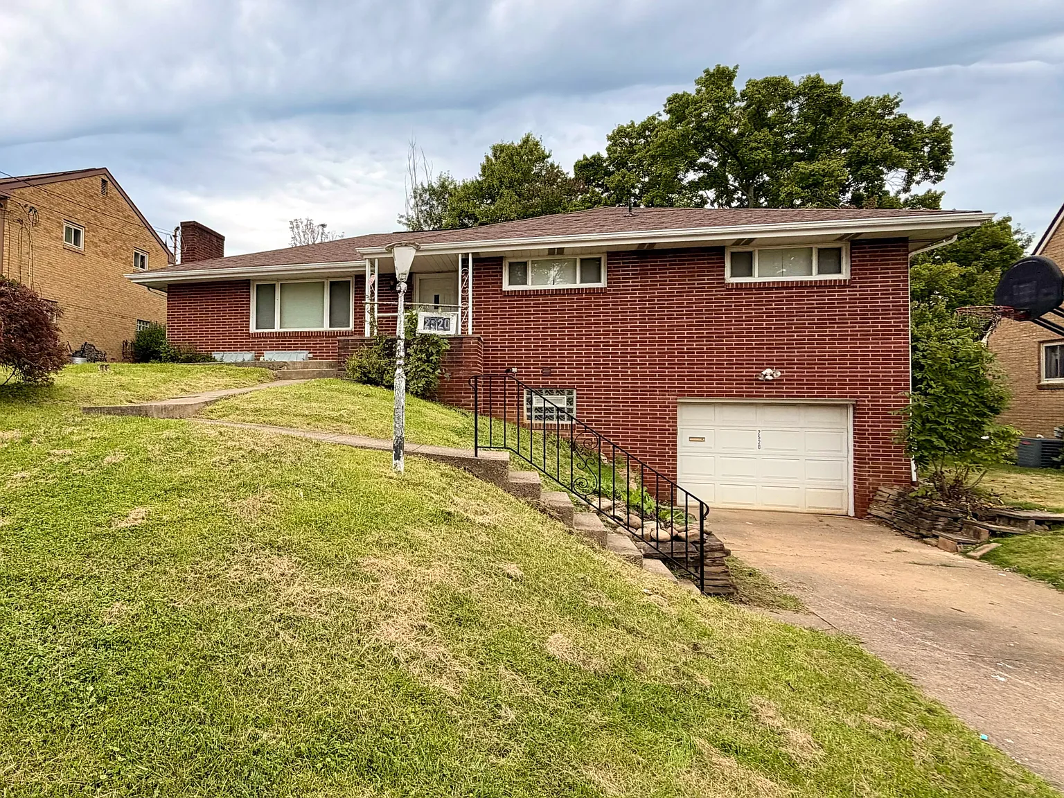 3 bed, 1056 sqft, $1,550 — Photo 1
