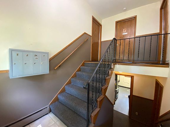 3rd image of 4200 Lake Breeze Ave APT 2