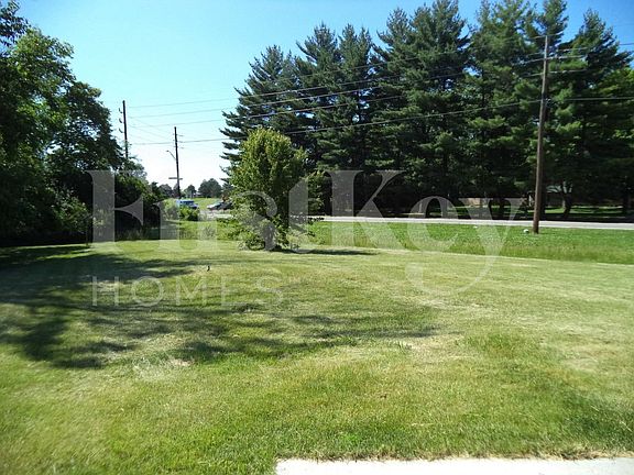 3rd image of 10022 Arapahoe Dr