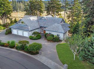 2719 Alder Ridge Dr, North Bend, OR 97459