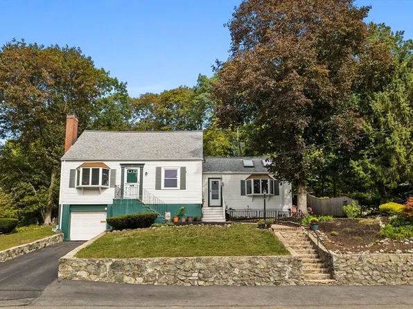 17 Spring St, Wakefield, MA 01880