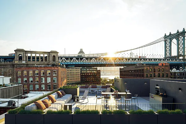 Sold by Sotheby's International Realty | media 2