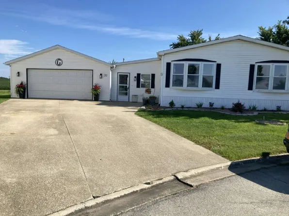 32 Norway Dr #32, Manteno, IL 60950