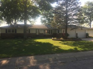 855 Mintler Dr, Mt Zion, IL