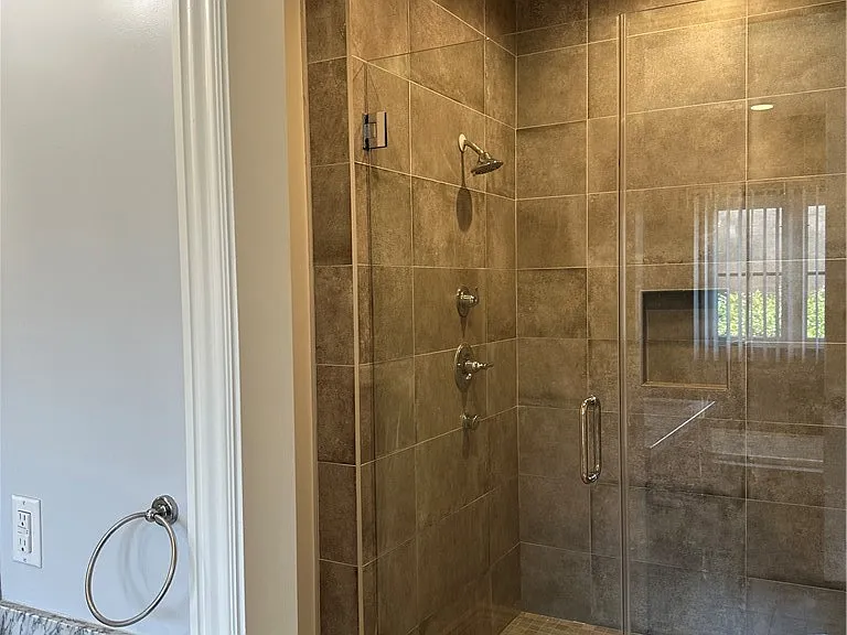 683 N 1st Ave #A — Photo 10