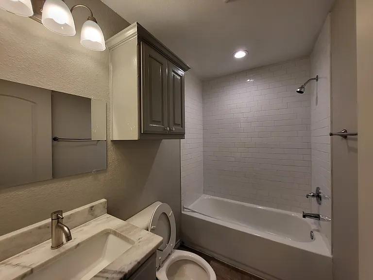 120 Hickory St #A — Photo 3