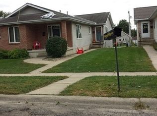 423 W 4th St, Spring Valley, IL 61362