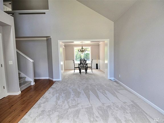 Enjoy many evenings on this private back deck with gas bbq plumbing