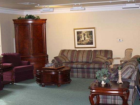 5th image of 338 W Saginaw St Unit 5