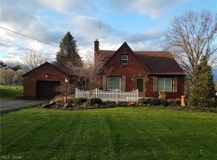 1171 Robinson Ave, Barberton, OH 44203