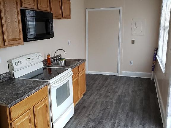 4th image of 326 Broad St #1