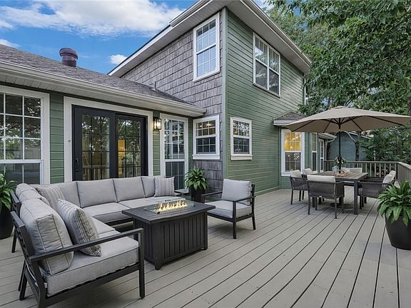 5th image of 1583 N Forest Hts