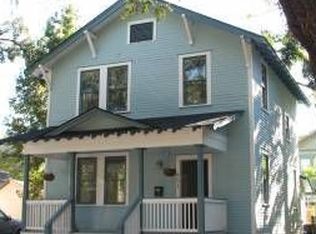 651 E 37th St, Savannah, GA 31401