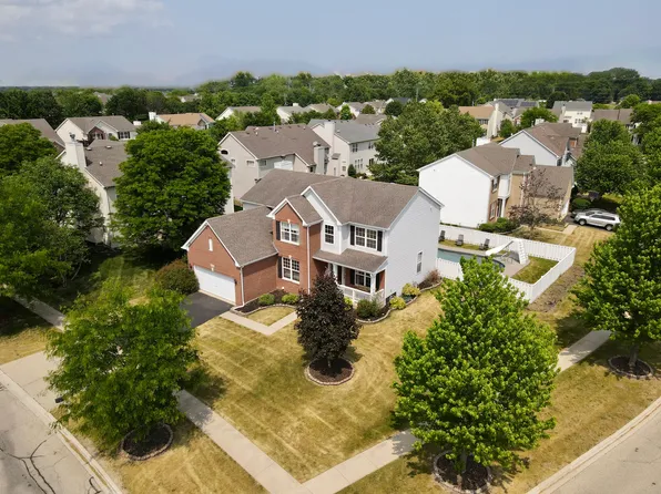 1615 Maureen Dr, Hoffman Estates, IL 60192