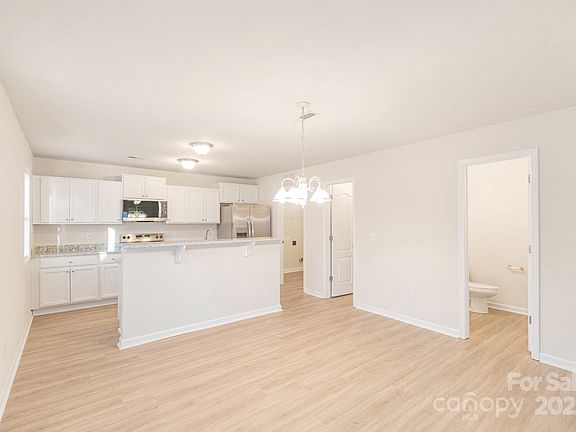4th image of 6131 Blue Ash Ln