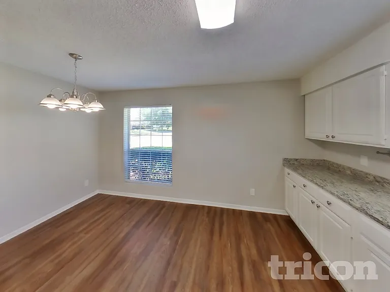 824 Hollow Creek Rd — Photo 6