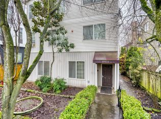 10511 Midvale Ave N APT 302, Seattle, WA 98133