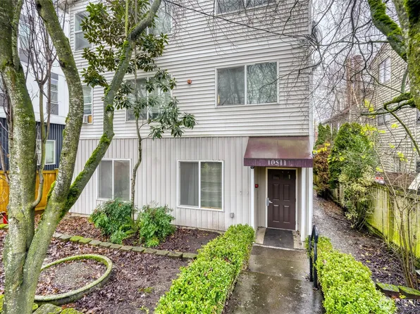 10511 Midvale Avenue N #302, Seattle, WA 98133
