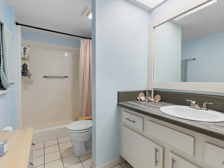 1270 SE Parkview Pl #B5 — Photo 12