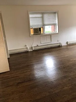 Rented by Bouklis Group | media 6