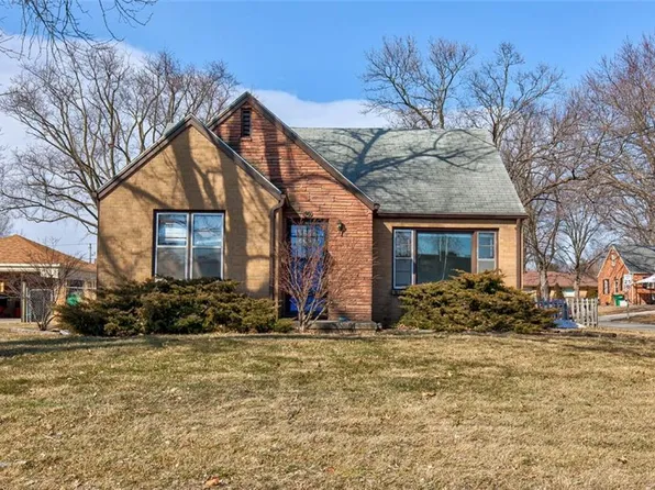 1901 Grand Ave, West Des Moines, IA 50265