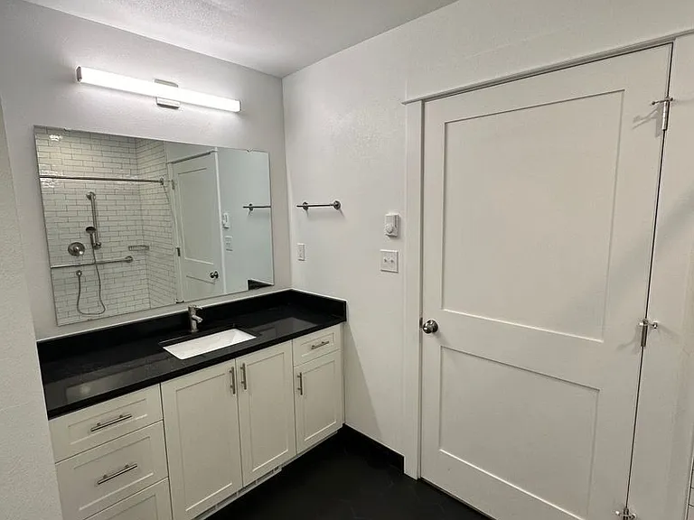 Sunray Terrace Senior Apartments — Photo 14