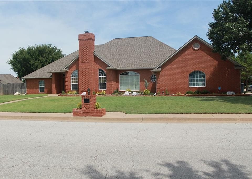 1st image of 15616 Sugar Loaf Dr
